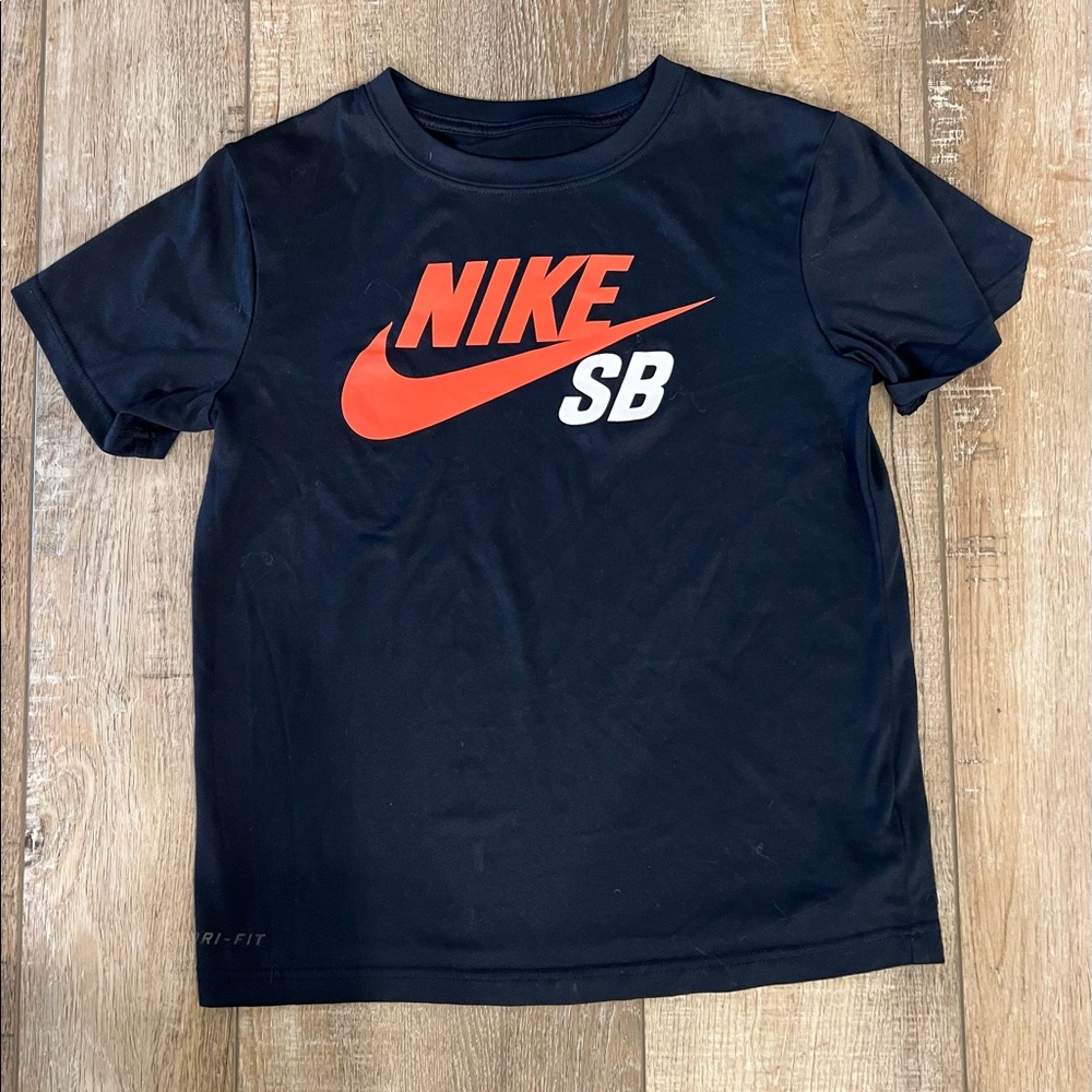 Nike Kids Short-Sleeve Dri-Fit M (10/12)